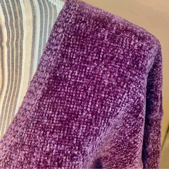 Express Sweater Medium Deep V-Neck Purple Chenille Super Soft 3/4 Length Sleeve - Picture 6 of 16